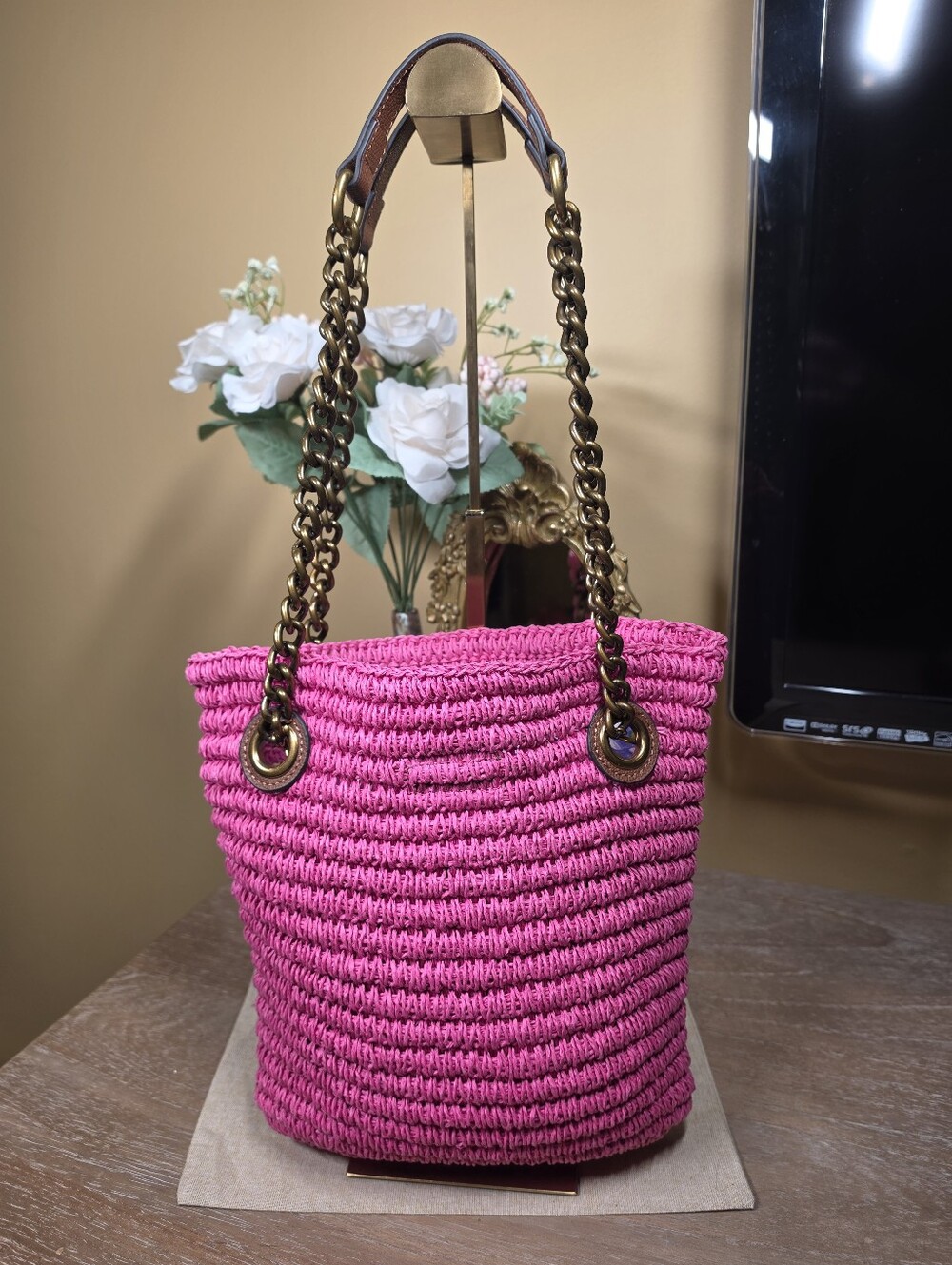 Kurt Geiger Hot Pink Brixton Raffia Chain-Handle Tote Shoulder Bag (Retail $285) - Picture 8 of 14